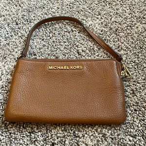 Michael Kors Wristlet- like new